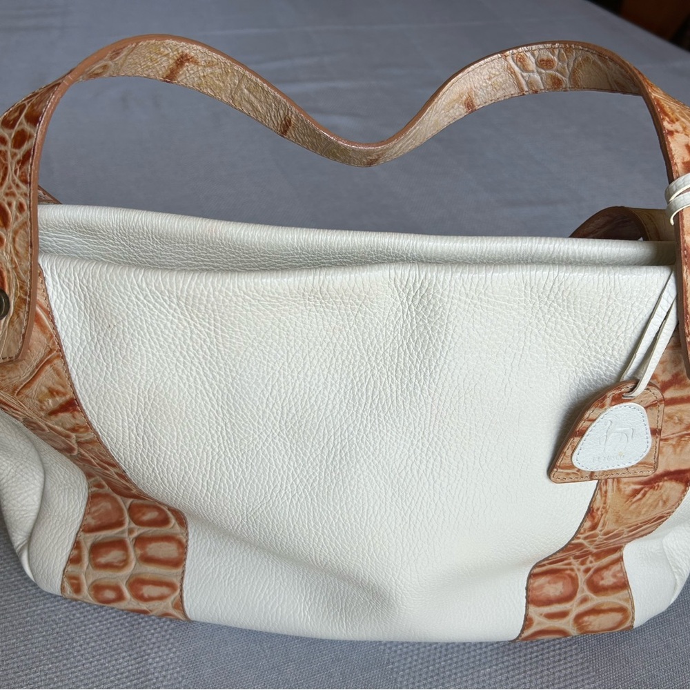 Vintage PETUSCO Leather Shoulder Bag made in Spain.